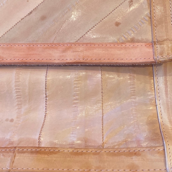 Vintage Pink Eel Skin Leather Purse - Picture 7 of 9